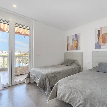 Luxury In Cristianos