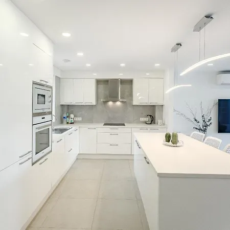 Villa Luxury In Cristianos