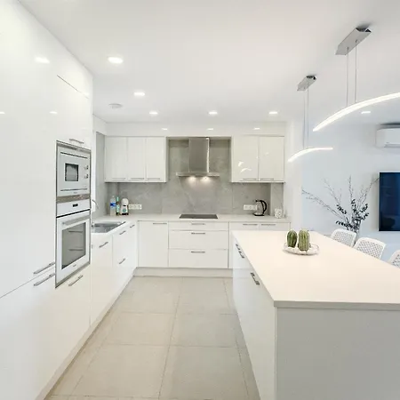 Luxury In Cristianos Villa *